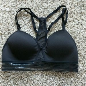 Black VS sports bra